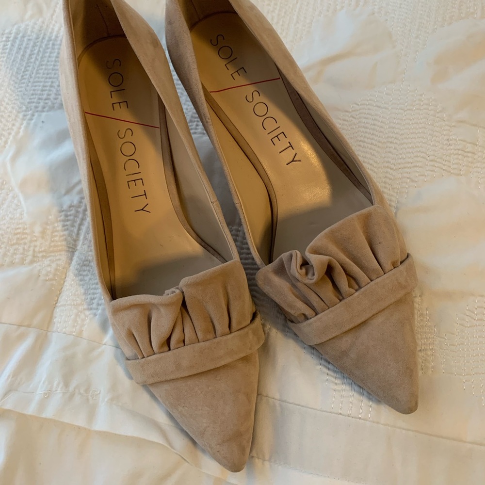 Tan heels